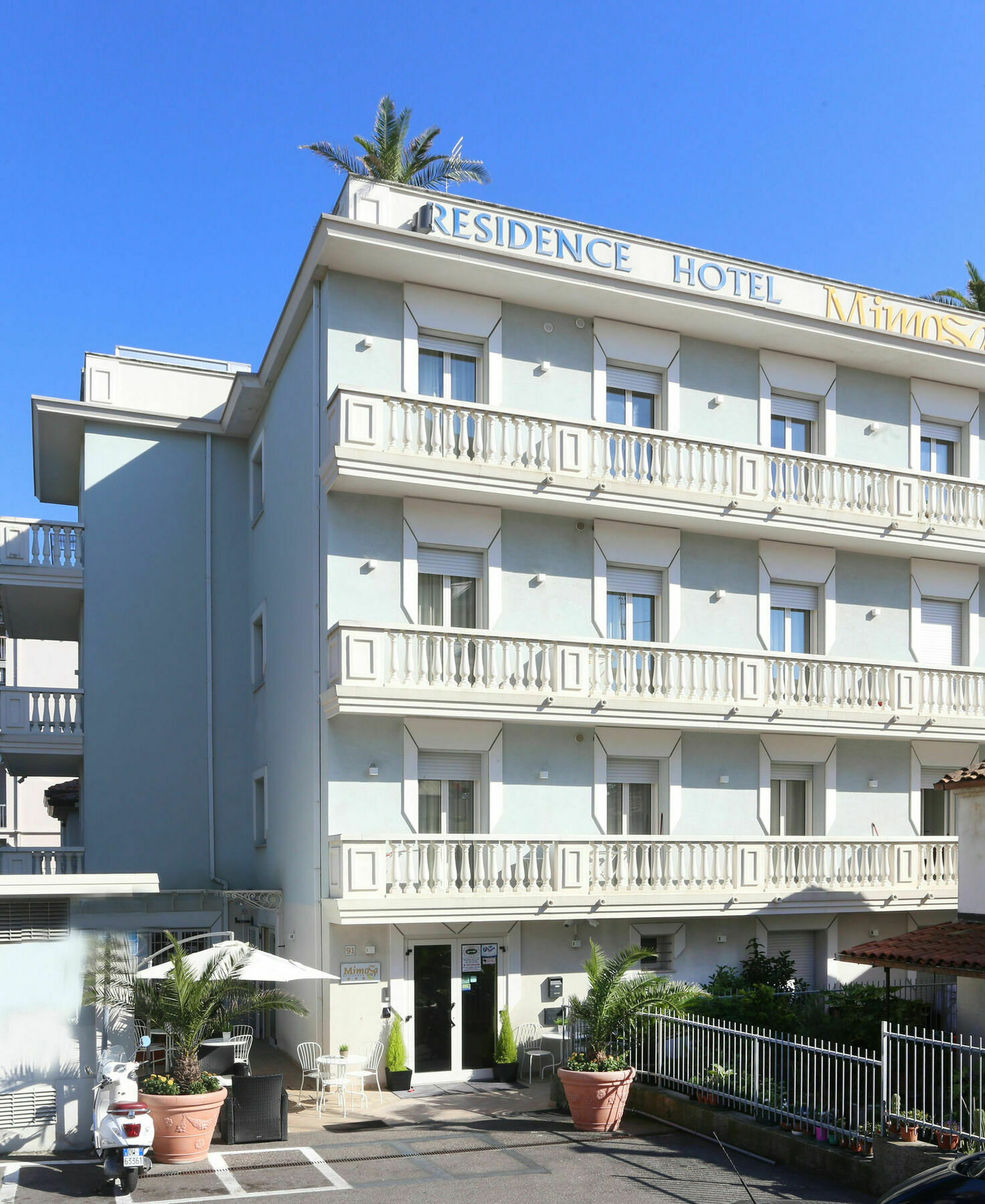 Residence Mimosa Rimini Bagian luar foto